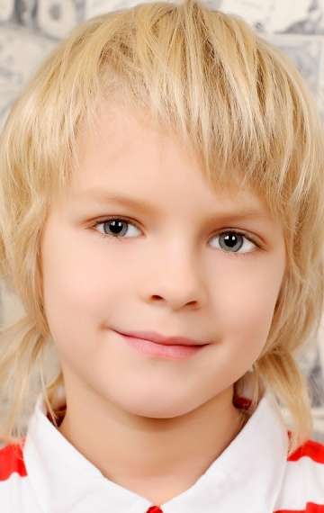 Актер Илья Матюшин