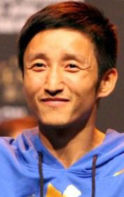 Актер Цзоу Шимин