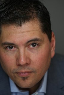 Актер Майкл Мануэль