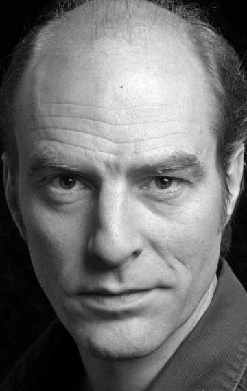 Актер Саймон Кунц