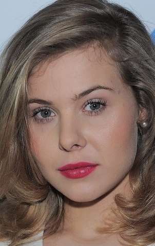 Актер Каролина Станец