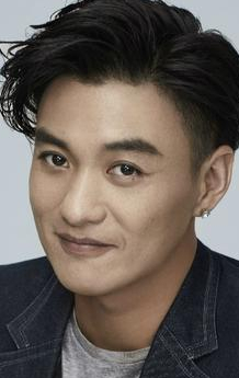 Актер Чжоу Ивэй
