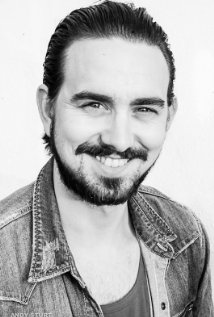 Актер Эллис Фуллер