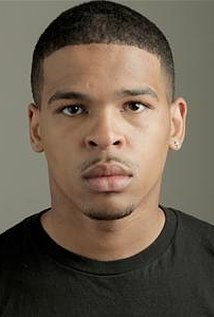 Актер Кола Бокинни