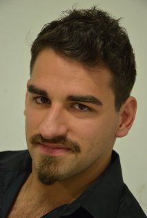 Актер Джош Типис