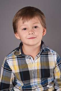 Актер Райан Леннон Бэйкер