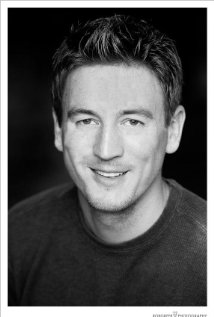 Актер Грант Кристофер Маке