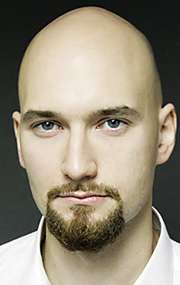 Актер Евгений Колядинцев