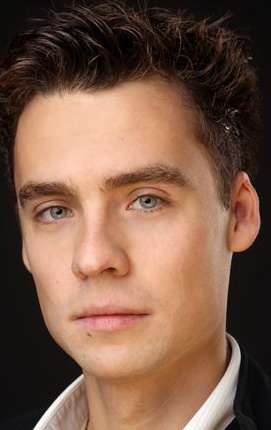 Актер Иван Титов