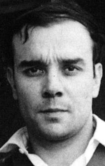 Актер Ив Клен