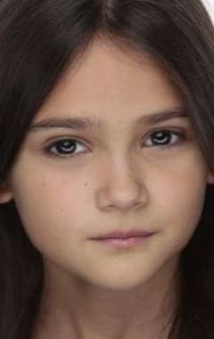 Актер Лара Дэкаро