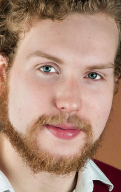 Актер Cole Vandale