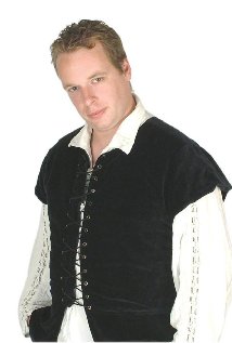 Актер Лео Челл