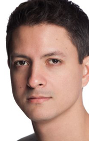 Актер Крис Геден