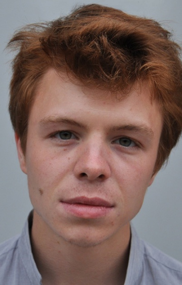 Актер Данил Тябин