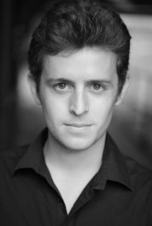 Актер Оливер Кинг