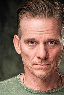 Актер Патрик Холдер