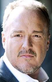 Актер Брент Секстон