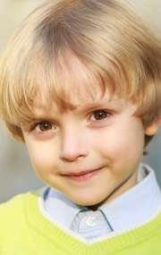 Актер Даниил Изотов