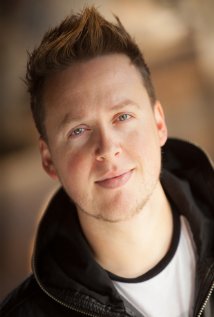 Актер Алон Бентли