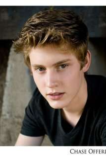 Актер Чейз Офферл
