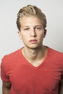 Актер Трент Керпсак