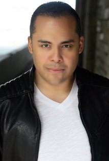 Актер Сэмми Пералта