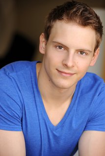 Актер Крис Силкокс