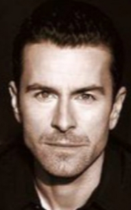 Актер Кертис Караваджо