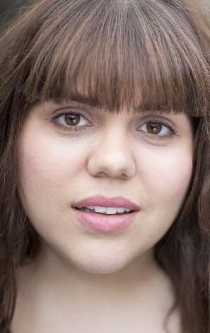 Актер Брук Маркам