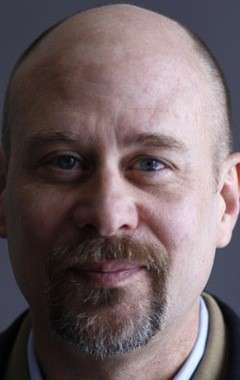 Актер Терри Кинни