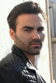 Актер Энтони Морденте