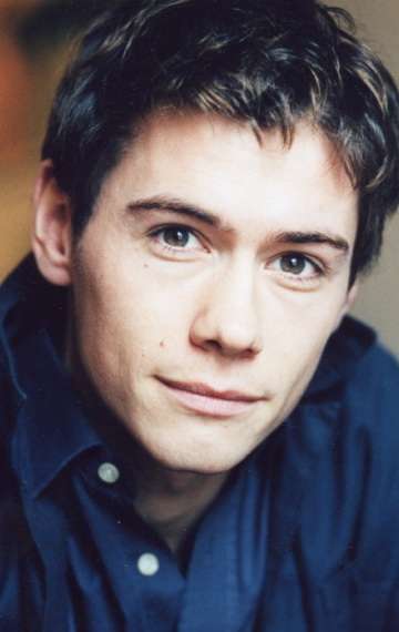 Актер Лоик Корбери