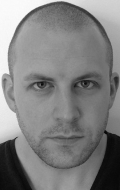 Актер Энтони Милтон