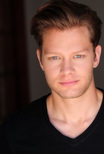 Актер Кори Бент