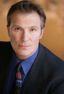 Актер Джон Циган