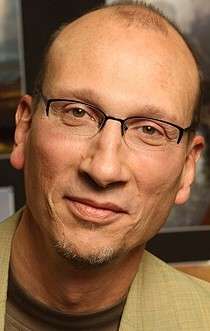 Актер Рой Конли