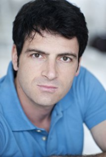 Актер Гийом Ларби