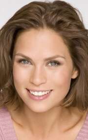 Актер Сандра Леонард