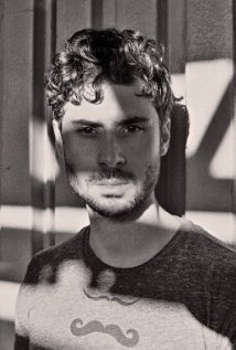 Актер Tom Datnow