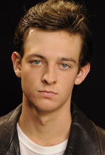 Актер Harrison Stone