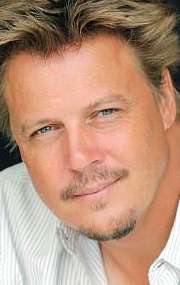 Актер Дон Майкл Пол