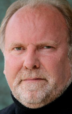 Актер Дэвид Бёрдж