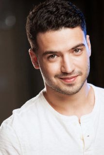 Актер Ааташ Амир