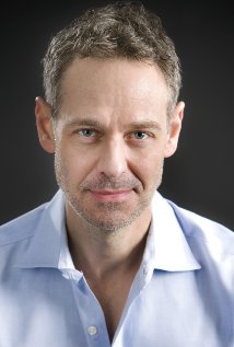 Актер Грегори Нассиф Ст. Джон
