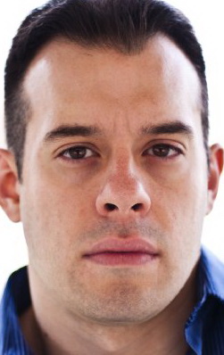 Актер Омар Торрес