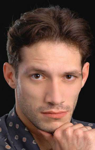 Актер Александр Мельник