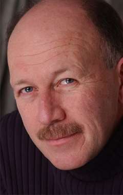 Актер Джулиан Гэмбл