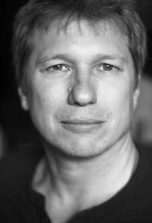 Актер Гленн Конрой