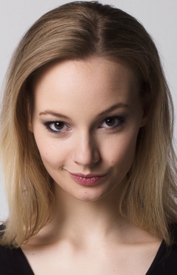 Актер Софья Евстигнеева